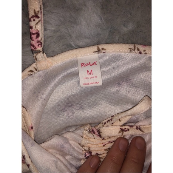 Romwe flowery short dress. Medium - Picture 5 of 5